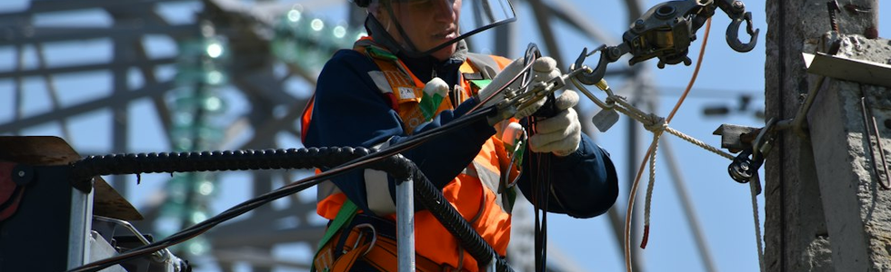 電気工事士の年収の目安